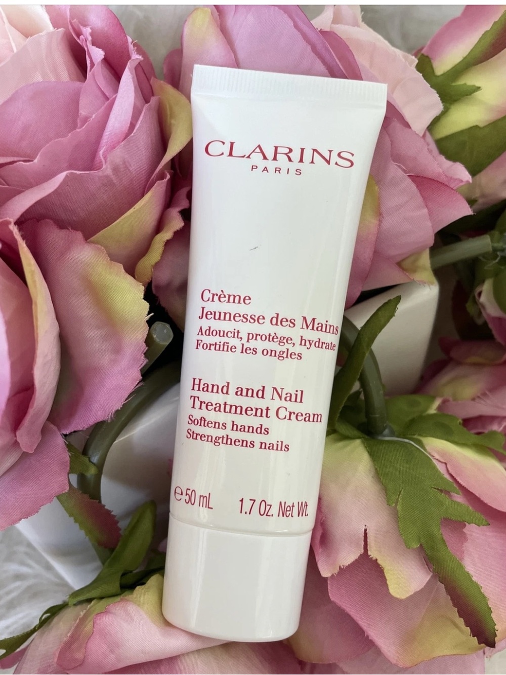 CLARINS HAND AND NAIL TREATMENT CREAM (1.7OZ/50ML) SEALED ⭐️BRAND NEW⭐️